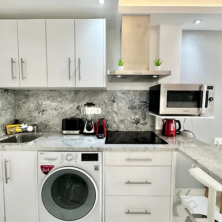 Studio Oasis In 2º Line Beach In The Centre Of - Eaw Homes Marbella